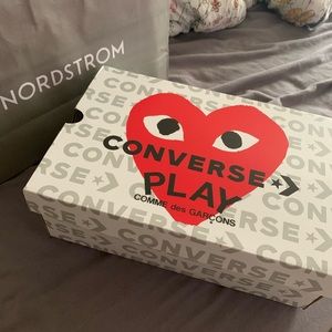 COMME des Garçons Low Tops (Brand New ) Size 9